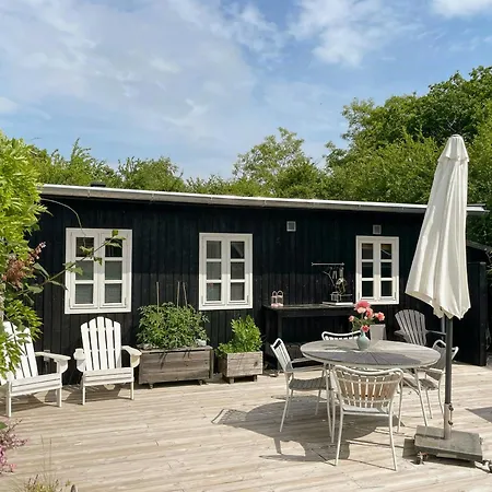 Semesterbostad Cosy House Close To The Sea And Jetty *