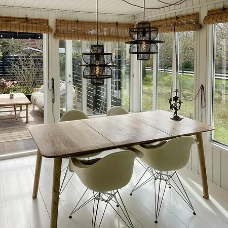 Cosy House Close To The Sea And Jetty * Store Fuglede
