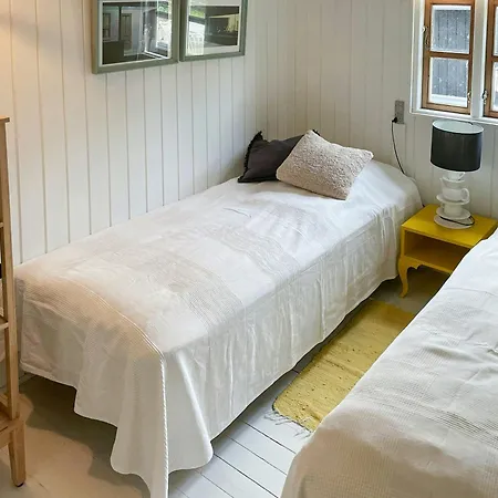 Cosy House Close To The Sea And Jetty Store Fuglede