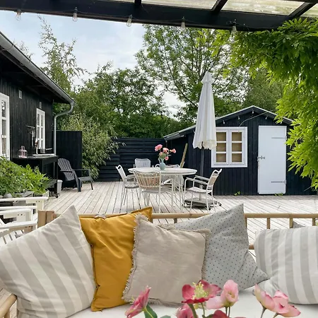 Cosy House Close To The Sea And Jetty * Store Fuglede